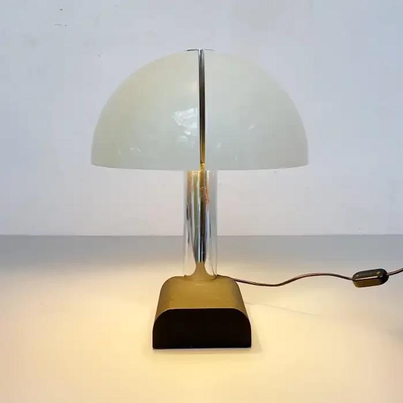 Spicchio table lamp by Corrado and Danilo Aroldi for Stilnovo, 1970s