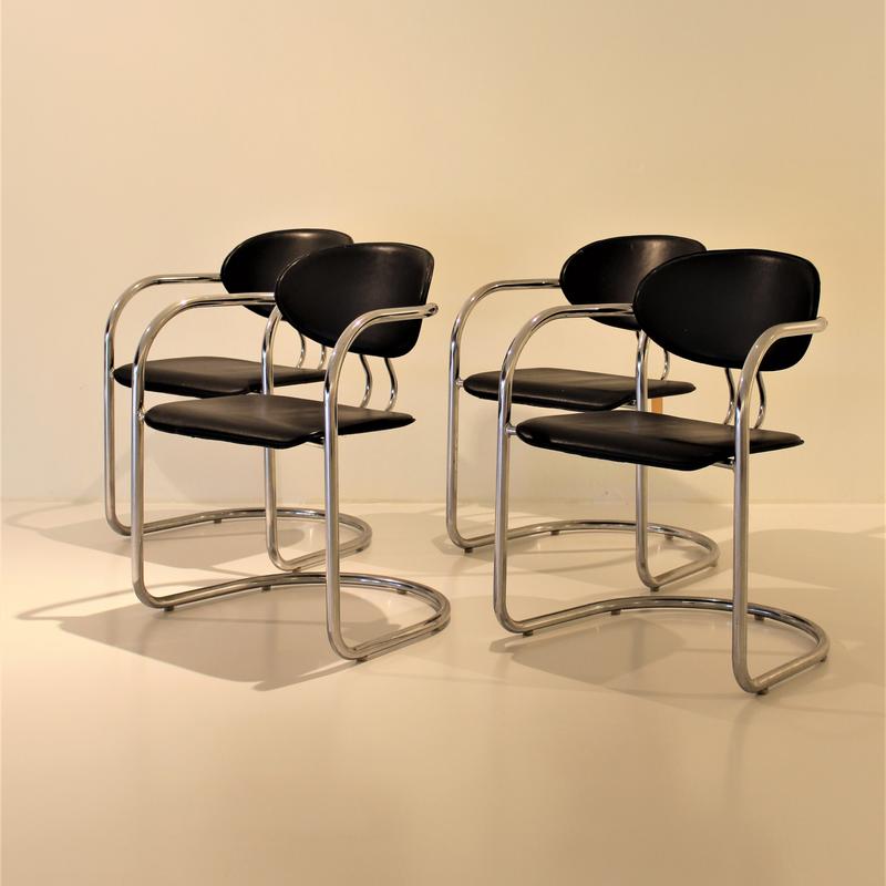 Dining chairs in chrome & black leather 1970's Italy