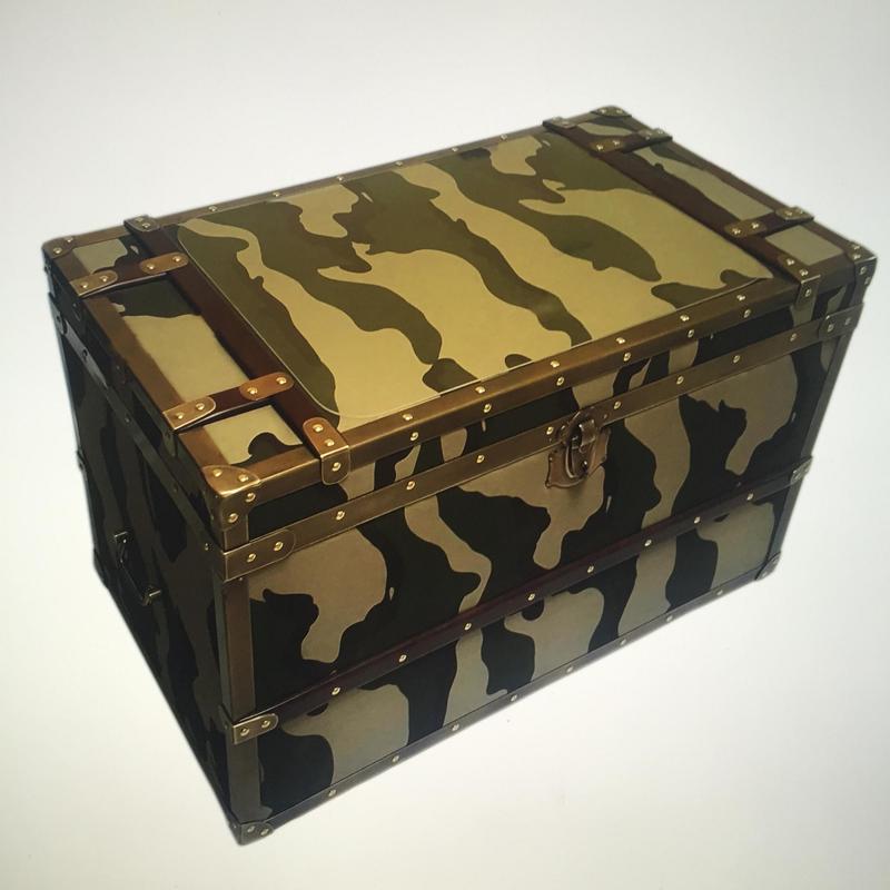 Army trunk camouflage