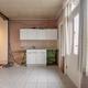 Gerenoveerde, energiezuinige rijwoning met 2 kamers en garage