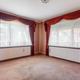 Ruime woning met 4 slaapkamers en garage op een centrale locatie