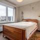 Ruime bel-etage woning met 3 slaapkamers en inpandige garage op perceel van 11a 61ca