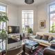 Interessant investeringspand met handelsruimte en twee appartementen