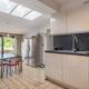 Karaktervolle woning met 4 slaapkamers, dubbele garage en ruime tuin