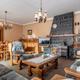 Ruime bel-etage woning met 3 slaapkamers en inpandige garage op perceel van 11a 61ca