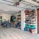 Woning met 3 slaapkamers, inpandige garage en weidse tuin