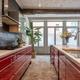 Grote (handels)woning met tal van mogelijkheden in het bruisende centrum van Diest