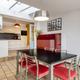 Karaktervolle woning met 4 slaapkamers, dubbele garage en ruime tuin