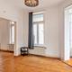Investeringspand bestaande uit 3 appartementen, handelspand en dubbele garage