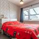 Gerenoveerde en instapklare gelijkvloers woning met 2 slaapkamers en garage