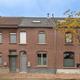 Gerenoveerde, energiezuinige rijwoning met 2 kamers en garage