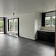 Gelijkvloers appartement met 2 slaapkamers en autostaanplaats