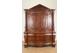 Mahonie Louis XVI kabinet met gestoken timpaan