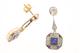 Bicolor gouden oorhangers bezet met blauwe saffier