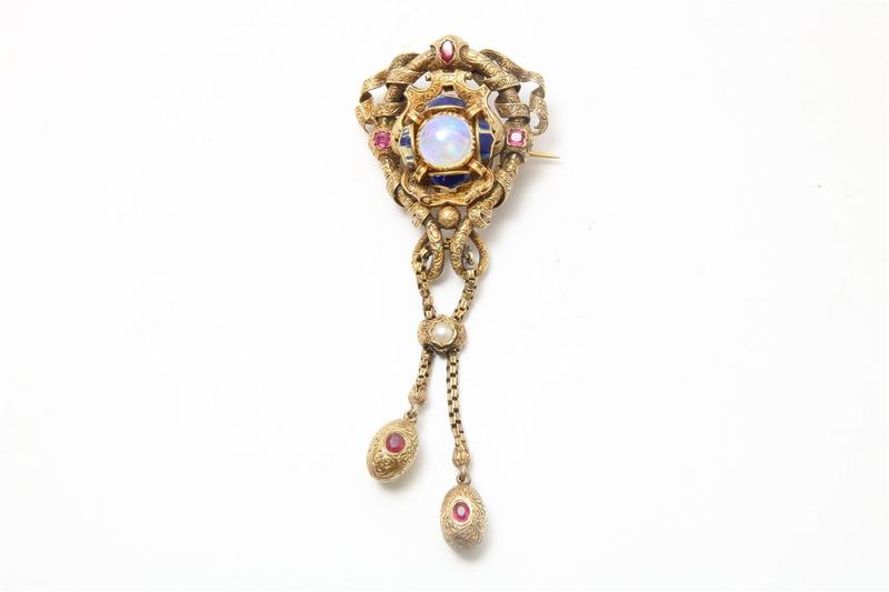Gold Neo-Renaissance pendant