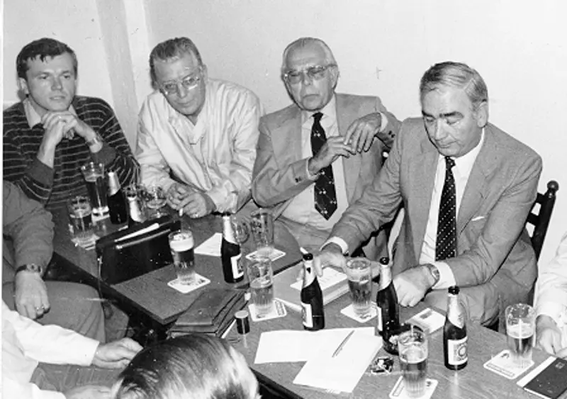 Bestuursvergadering in Begijnhof Bestuursvergadering in Begijnhof