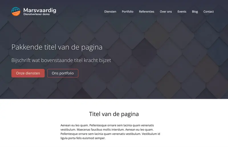 Website header met donker geometrisch patroon, logo, navigatiemenu en twee CTA-knoppen voor diensten en portfolio.