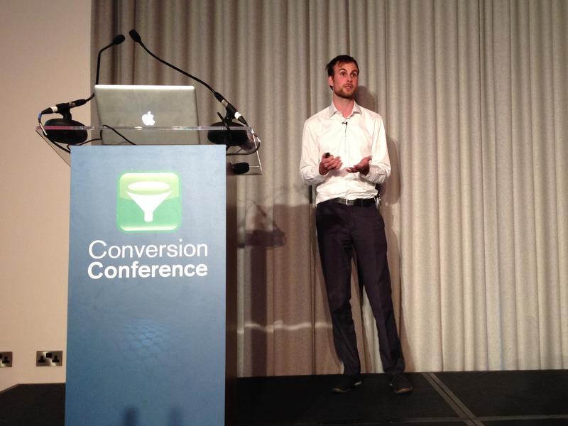 Conversie optimalisatie consultant op podium